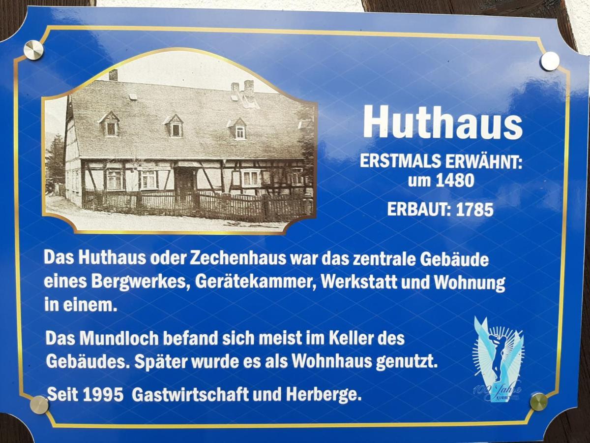 Wirtschaft & Pension Zum Huthaus Шнеберг Экстерьер фото